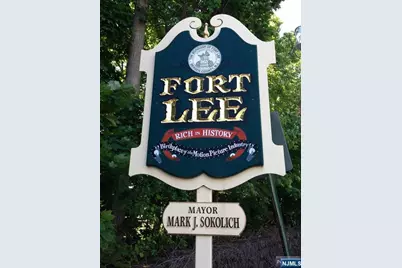 3091 Edwin 5D #5D, Fort Lee, NJ 07024 - Photo 20