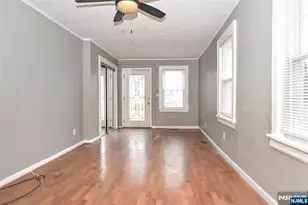 34 Summit Ave, Waldwick, NJ 07463 - Photo 4