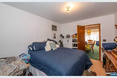 88 Avenue B, Haledon, NJ 07508 - Photo 12