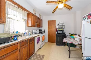 88 Avenue B, Haledon, NJ 07508 - Photo 16