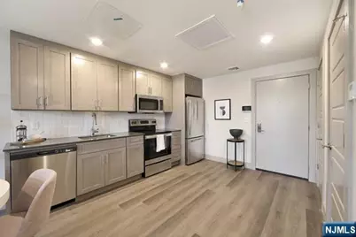 548 Franklin Avenue 215 #215, Belleville, NJ 07109 - Photo 2