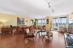 6040 Blvd East 32E, West New York, NJ 07093 - Photo 1