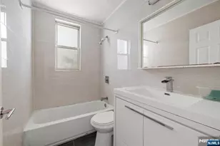 122 18th St, Union City, NJ 07087 - Photo 10