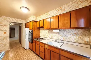 154 Bowers Street 204, Jersey City, NJ 07307 - Photo 8