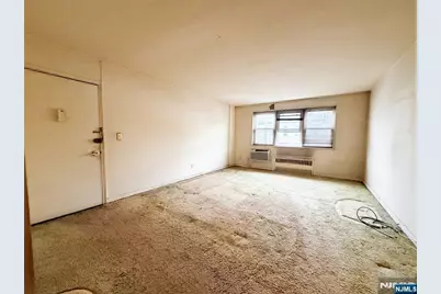 154 Bowers Street 204 #204, Jersey City, NJ 07307 - Photo 4