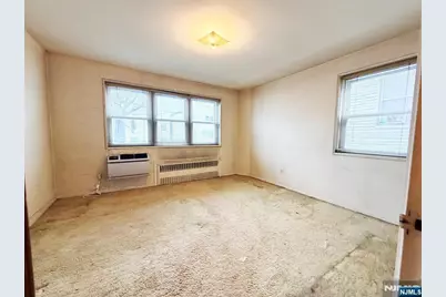 154 Bowers Street 204 #204, Jersey City, NJ 07307 - Photo 12