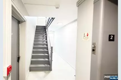 154 Bowers Street 204 #204, Jersey City, NJ 07307 - Photo 18