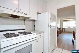 6 Horizon Road 1205, Fort Lee, NJ 07024 - Photo 20