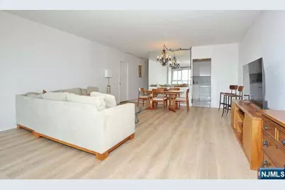 6 Horizon Road 1205 #1205, Fort Lee, NJ 07024 - Photo 8