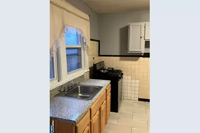 164 Stuyvesant Avenue, Newark, NJ 07106 - Photo 2