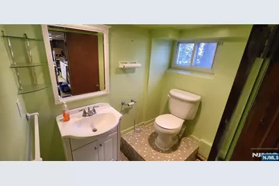 91 Fairhaven Drive, Midland Park, NJ 07432 - Photo 16