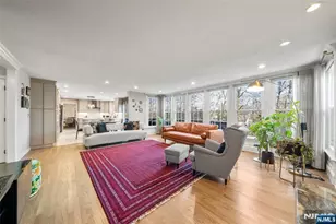 639 Pawnee Ln, Franklin Lakes, NJ 07417 - Photo 4