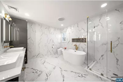 639 Pawnee Lane, Franklin Lakes, NJ 07417 - Photo 22