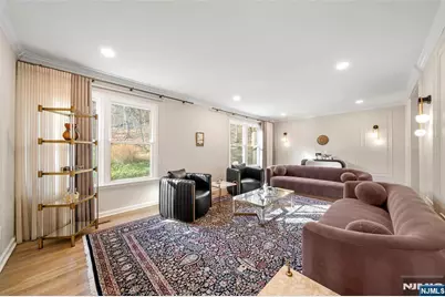 639 Pawnee Lane, Franklin Lakes, NJ 07417 - Photo 10