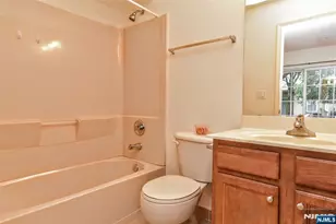 126 Blue Heron Dr, Secaucus, NJ 07094 - Photo 26