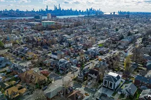 460 Greenmount Ave, Cliffside Park, NJ 07010 - Photo 34