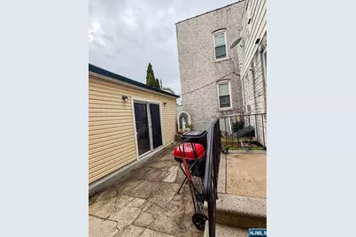 400 Cliff Street, Fairview, NJ 07022 - Photo 10