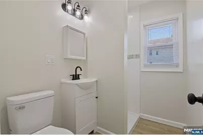 335 Paterson Avenue D #D, East Rutherford, NJ 07073 - Photo 12