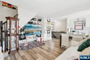 7 Laird Pl, Cliffside Park, NJ 07010 - Photo 22