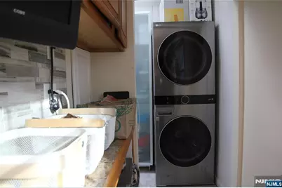 284 Hickory Avenue, Tenafly, NJ 07670 - Photo 20