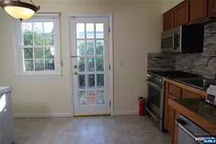 284 Hickory Ave, Tenafly, NJ 07670 - Photo 16