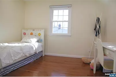 284 Hickory Avenue, Tenafly, NJ 07670 - Photo 26