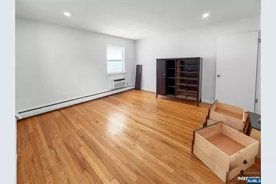 54 Broad Avenue 4A #4A, Palisades Park, NJ 07650 - Photo 6