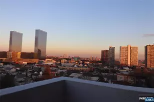 1600 Center Ave 12C, Fort Lee, NJ 07024 - Photo 32