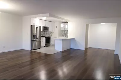 1600 Center Avenue 12C #12C, Fort Lee, NJ 07024 - Photo 4