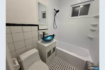 108-110 Grand Avenue 2L #2L, Newark, NJ 07106 - Photo 24