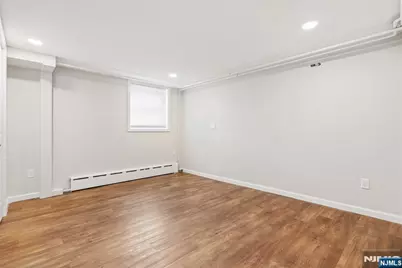 202 Knox Avenue 1 #1, Cliffside Park, NJ 07010 - Photo 24