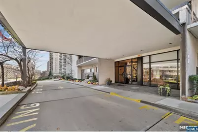 277 Prospect Avenue 11H #11H, Hackensack, NJ 07601 - Photo 4