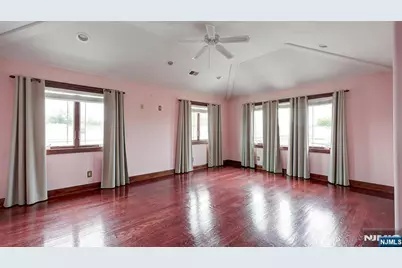 249-251 Sanford Avenue, Lyndhurst Township, NJ 07071 - Photo 12