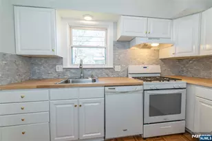 43 Conforti 83, West Orange Township, NJ 07052 - Photo 6