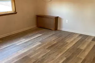 9 Enoch St, East Rutherford, NJ 07073 - Photo 4