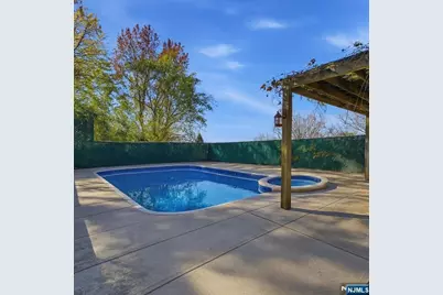 703 Stewart Street, Ridgefield, NJ 07657 - Photo 34