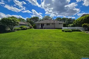9 Harris Pl 1X, Fair Lawn, NJ 07410 - Photo 2