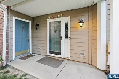 80 Lydia Drive, Guttenberg, NJ 07093 - Photo 4