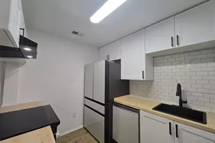 2080 Drake Ct, Mahwah, NJ 07430 - Photo 8