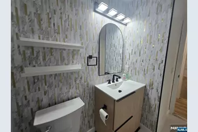 2080 Drake Court, Mahwah, NJ 07430 - Photo 10