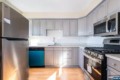 413 Essex Street 2nd Floor #2nd Floor, Hackensack, NJ 07601 - Photo 12