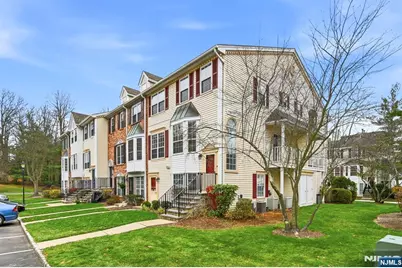 770 Sassafras Court, Mahwah, NJ 07430 - Photo 2