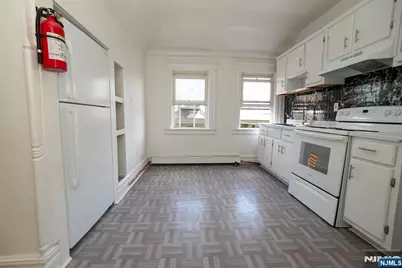 26-28 Treacy Avenue 3 #3, Newark, NJ 07108 - Photo 1
