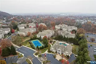 911 Holly Ln, Cedar Grove, NJ 07009 - Photo 28