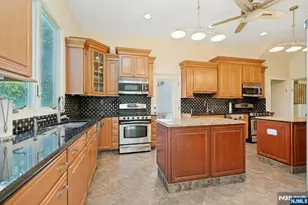 5-17 Philip St, Fair Lawn, NJ 07410 - Photo 10