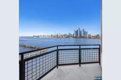 600 Harbor Boulevard 1079-81 #1079-81, Weehawken, NJ 07086 - Photo 26