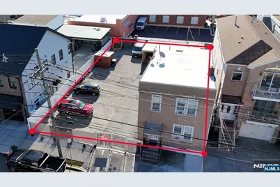 125-129 Malvern Street, Newark, NJ 07105 - Photo 12