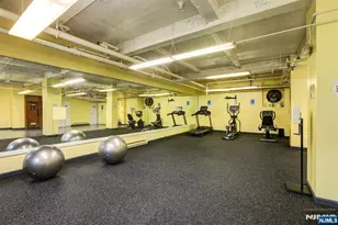 363-377 Mount Prospect 2Aw, Newark, NJ 07104 - Photo 18