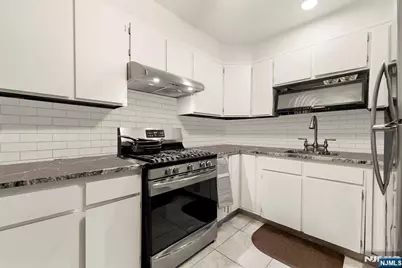 10 Almira Street, Bloomfield, NJ 07003 - Photo 6