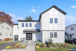 137 Hartwich St, Maywood, NJ 07607 - Photo 2